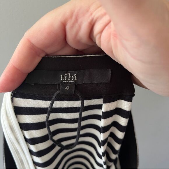Tibi Elsa Striped Pencil Skirt Black White Slim Stretch Size 4 - Picture 5 of 9
